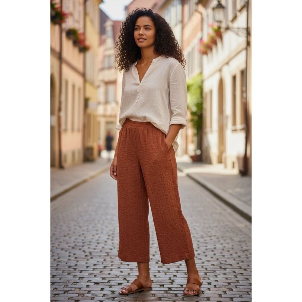 Athleta Echo Orange Rust Wide Crop Pant Women's Sz 2P Active Workout Athleisure